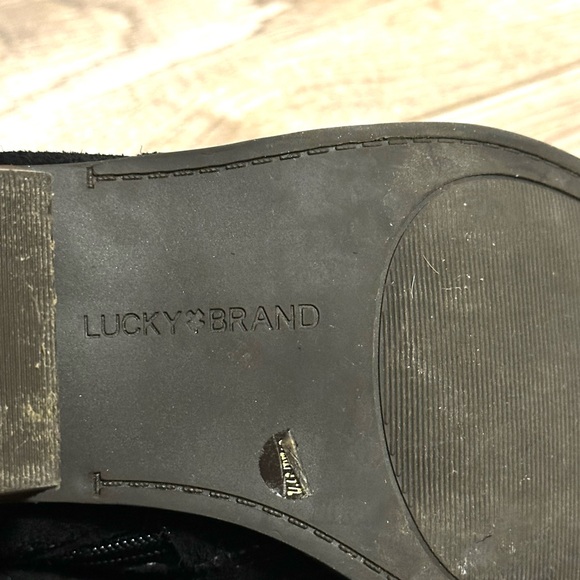 Side Zip Suede Boots ๐ - Picture 6 of 7